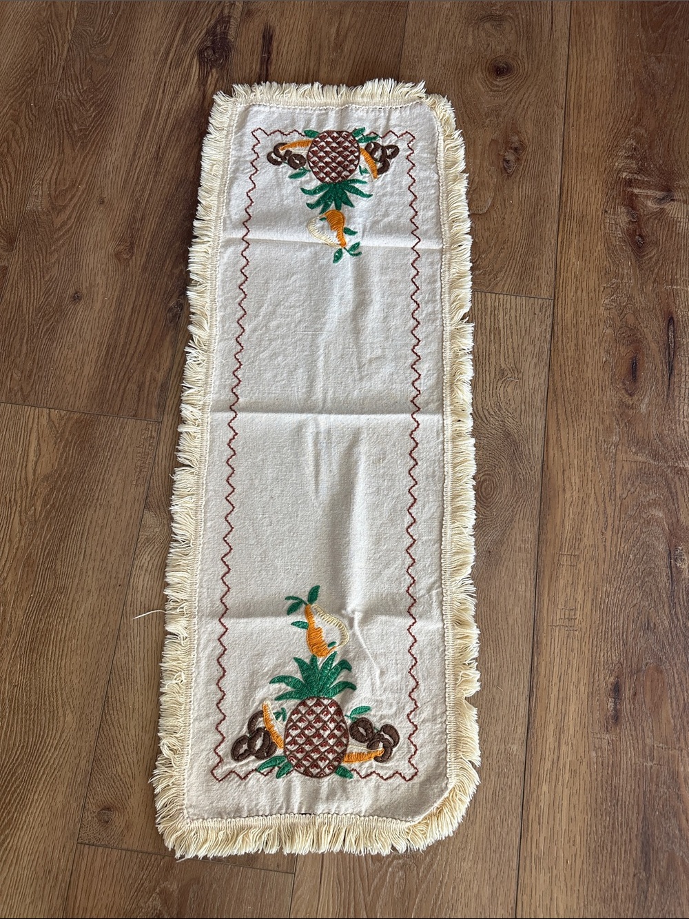 Vintage Hand Embroidered Pineapple Fringe Table Runner - Cream